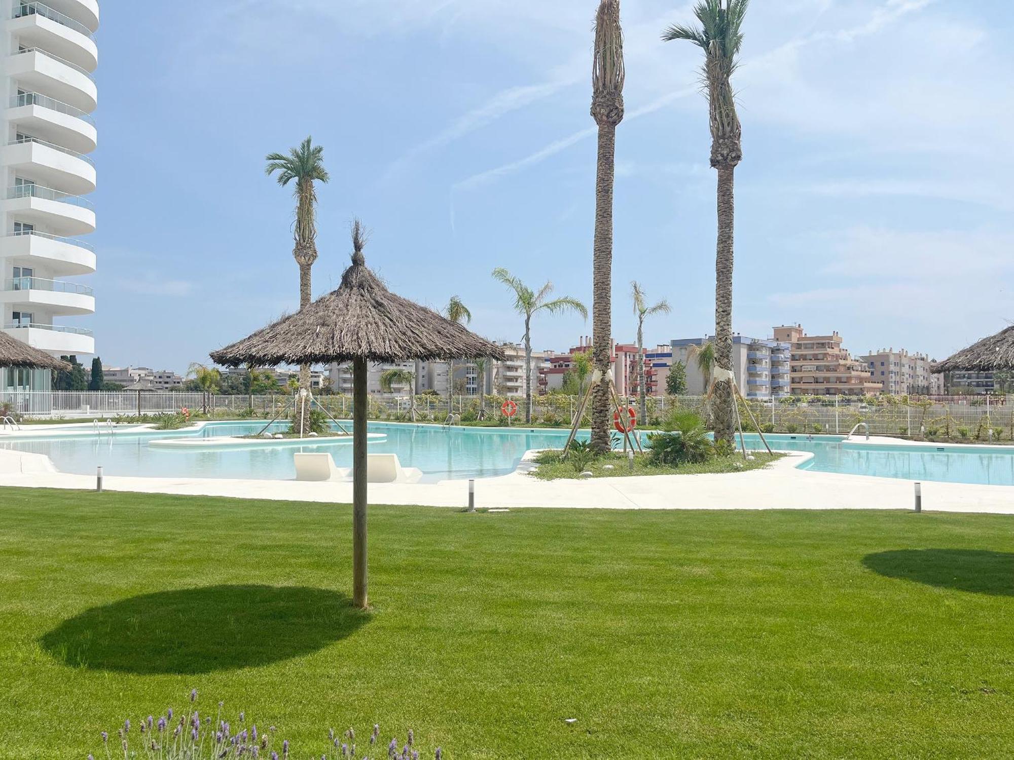 Global Properties, Apartamento Con Terraza Y Vistas A La Piscina En Gran Canet Canet d'En Berenguer Buitenkant foto