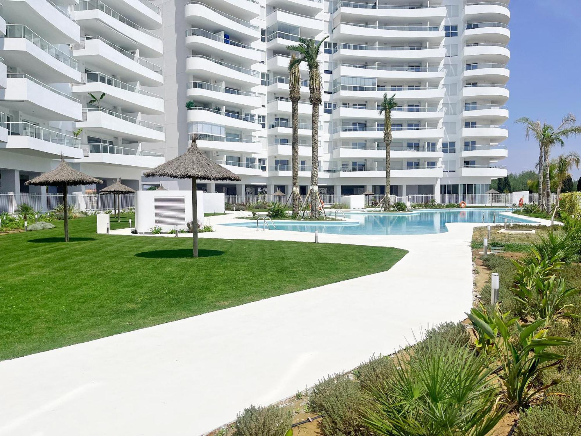 Global Properties, Apartamento Con Terraza Y Vistas A La Piscina En Gran Canet Canet d'En Berenguer Buitenkant foto